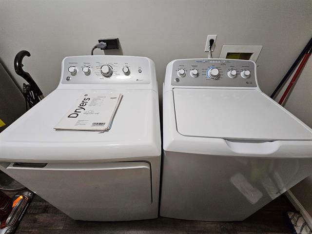 Builiding view ten for 3865 Krafft, Fort Gratiot, MI. 48059