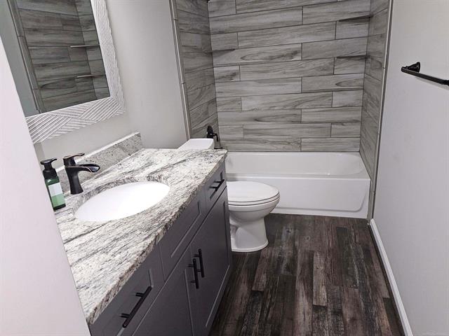 Builiding view twelve for 3865 Krafft, Fort Gratiot, MI. 48059