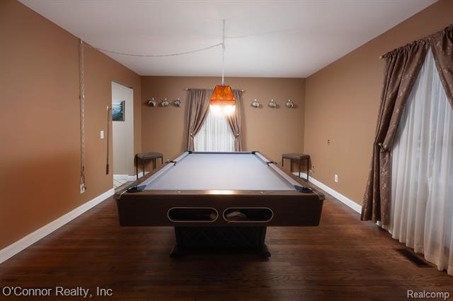 Builiding view fifteen for 2925 Linda, Port Huron, MI. 48060