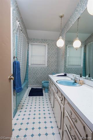 Builiding view twenty two for 2925 Linda, Port Huron, MI. 48060