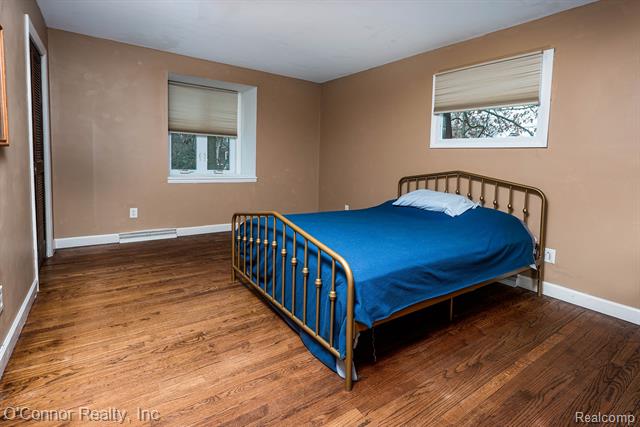 Builiding view twenty for 2925 Linda, Port Huron, MI. 48060