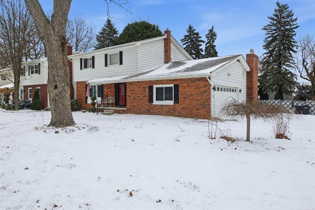 Builiding view eighteen for 1828 Kennelworth, Port Huron, MI. 48060