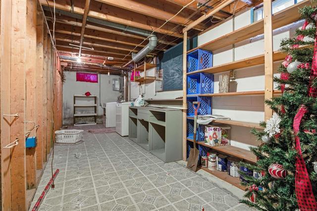 Builiding view fourteen for 1828 Kennelworth, Port Huron, MI. 48060