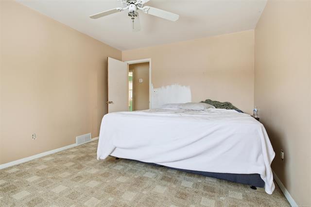 Builiding view one for 1828 Kennelworth, Port Huron, MI. 48060