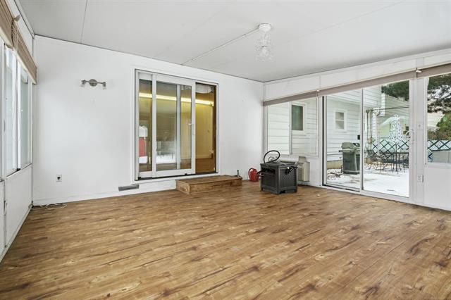 Builiding view twelve for 1828 Kennelworth, Port Huron, MI. 48060