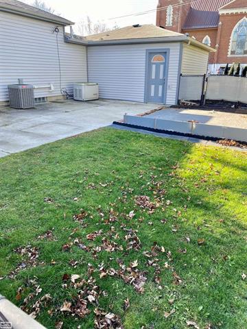 Builiding view eight for 203 Kempf, Capac, MI. 48014