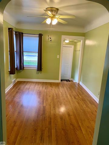 Builiding view twenty for 203 Kempf, Capac, MI. 48014