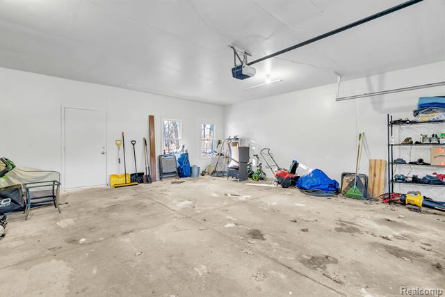 Builiding view four for 5569 Lakeshore, Fort Gratiot, MI. 48059