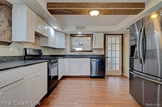 Builiding view five for 7560 Metcalf, Avoca, MI. 48006