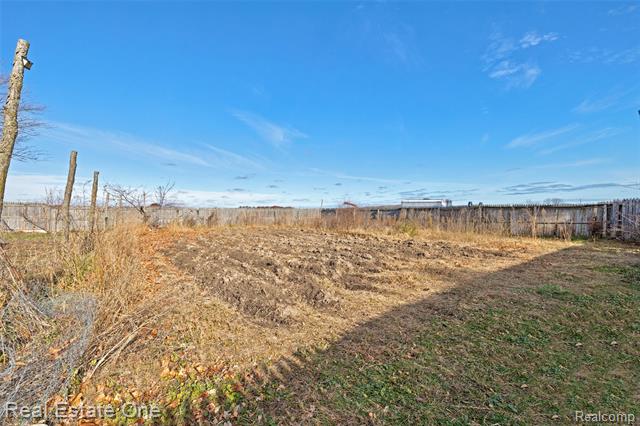 Builiding view forty seven for 7560 Metcalf, Avoca, MI. 48006