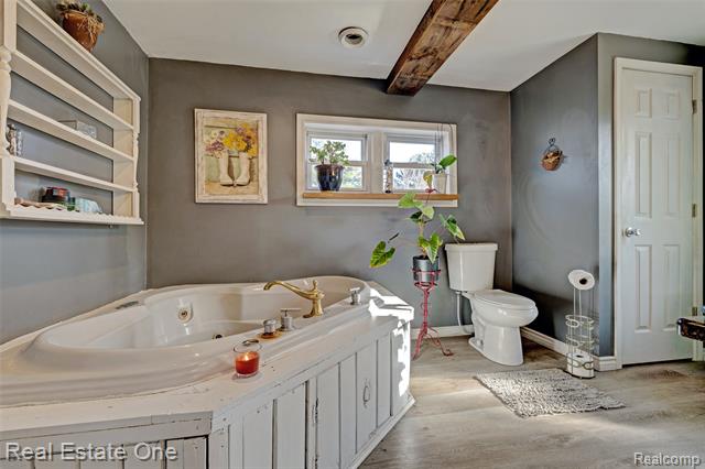 Builiding view nine for 7560 Metcalf, Avoca, MI. 48006