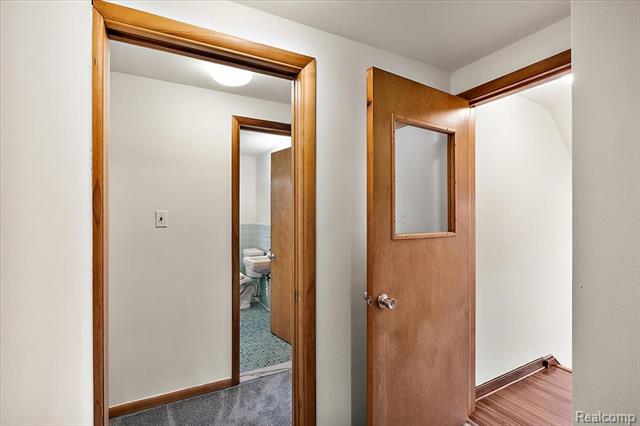 Builiding view twenty seven for 1631 E Elza, Hazel Park, MI. 48030