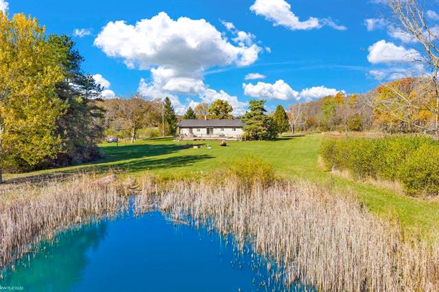 Builiding view fifty seven for 15183 Yale, Yale, MI. 48097