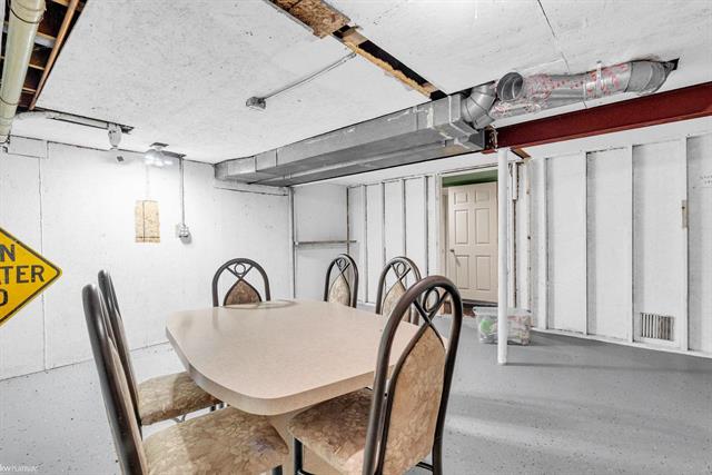 Builiding view forty one for 15183 Yale, Yale, MI. 48097