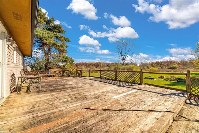 Builiding view forty seven for 15183 Yale, Yale, MI. 48097