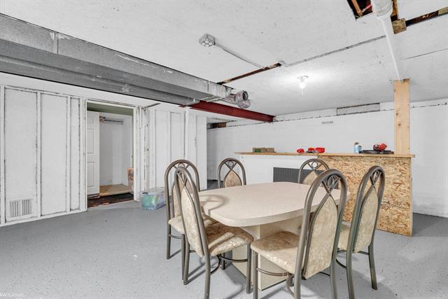 Builiding view forty for 15183 Yale, Yale, MI. 48097