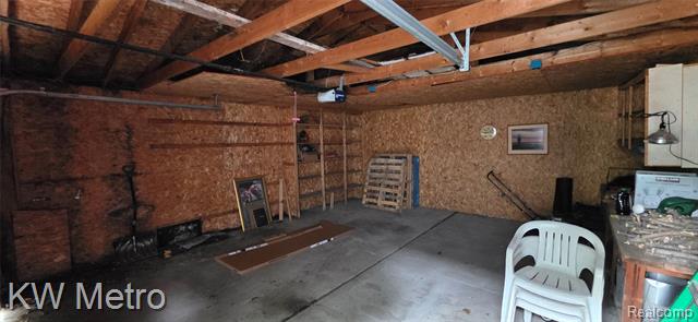 Builiding view sixteen for 30 W Maxlow, Hazel Park, MI. 48030
