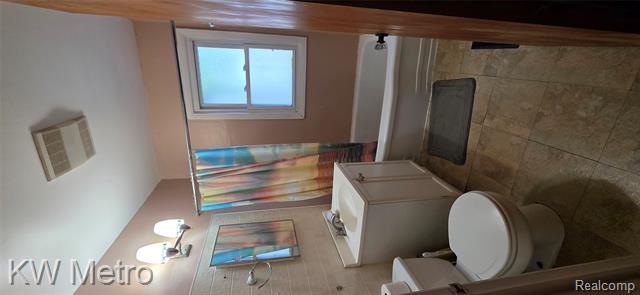 Builiding view ten for 30 W Maxlow, Hazel Park, MI. 48030