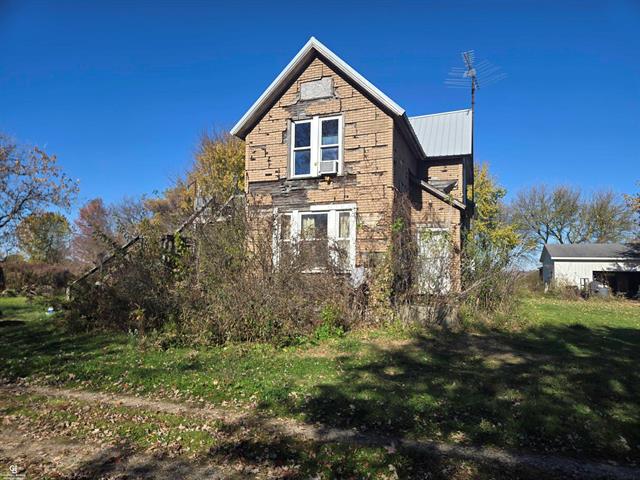 Builiding view one for 7864 Yale, Avoca, MI. 48006