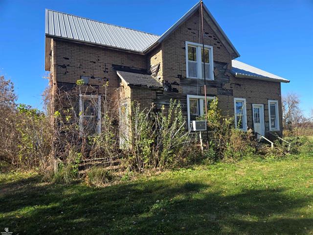 Builiding view three for 7864 Yale, Avoca, MI. 48006