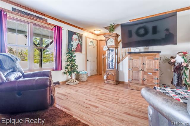 Builiding view eleven for 8662 Mason, Yale, MI. 48097