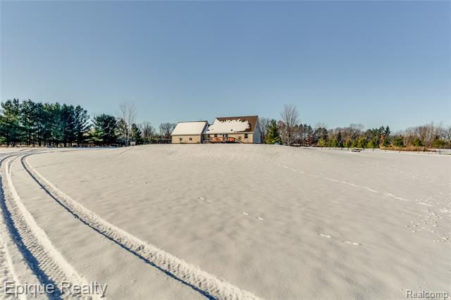 Builiding view thirty for 8662 Mason, Yale, MI. 48097