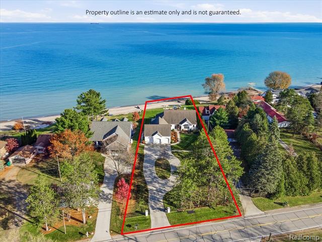 Builiding view fifty for 8442 Lakeshore, Fort Gratiot, MI. 48059