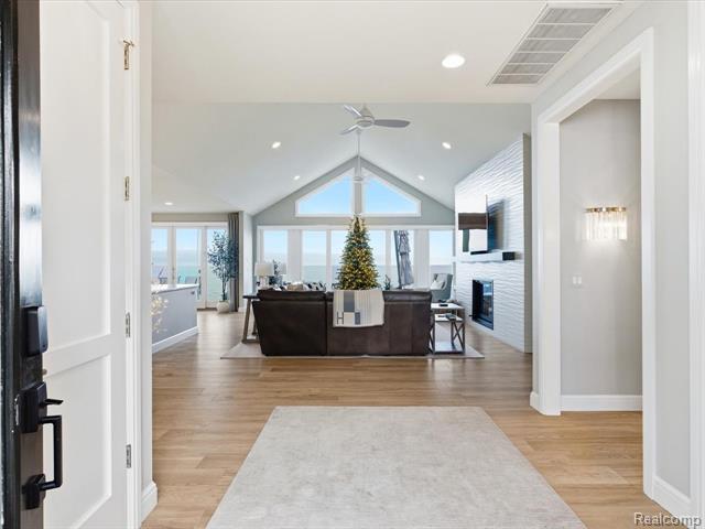 Builiding view five for 8442 Lakeshore, Fort Gratiot, MI. 48059