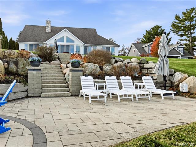 Builiding view forty eight for 8442 Lakeshore, Fort Gratiot, MI. 48059