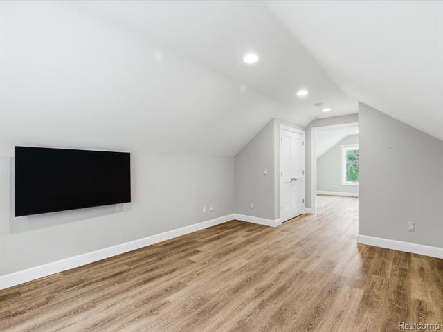 Builiding view forty four for 8442 Lakeshore, Fort Gratiot, MI. 48059