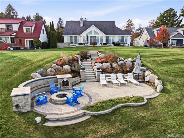 Builiding view four for 8442 Lakeshore, Fort Gratiot, MI. 48059