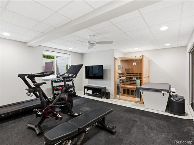 Builiding view thirty eight for 8442 Lakeshore, Fort Gratiot, MI. 48059