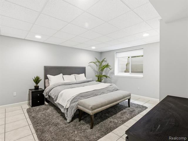 Builiding view thirty seven for 8442 Lakeshore, Fort Gratiot, MI. 48059