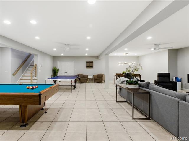 Builiding view thirty two for 8442 Lakeshore, Fort Gratiot, MI. 48059