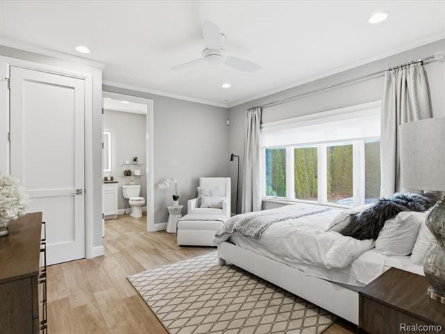 Builiding view twenty five for 8442 Lakeshore, Fort Gratiot, MI. 48059