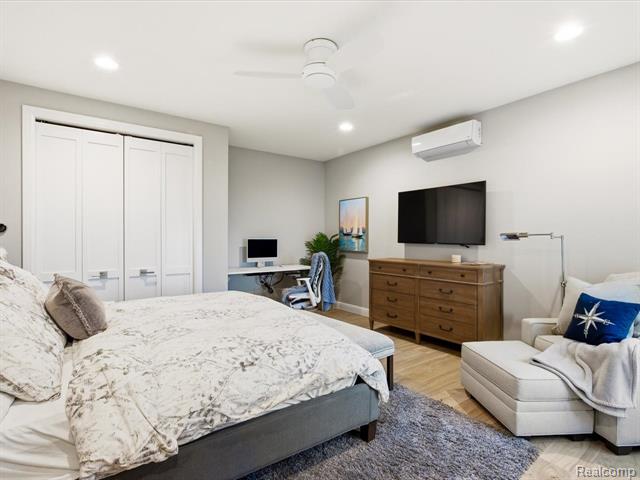 Builiding view twenty seven for 8442 Lakeshore, Fort Gratiot, MI. 48059