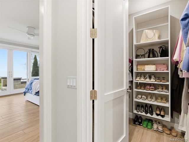 Builiding view twenty two for 8442 Lakeshore, Fort Gratiot, MI. 48059