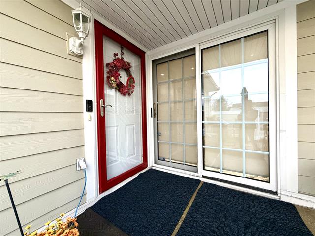 Builiding view four for 22727 Renford, Novi, MI. 48375