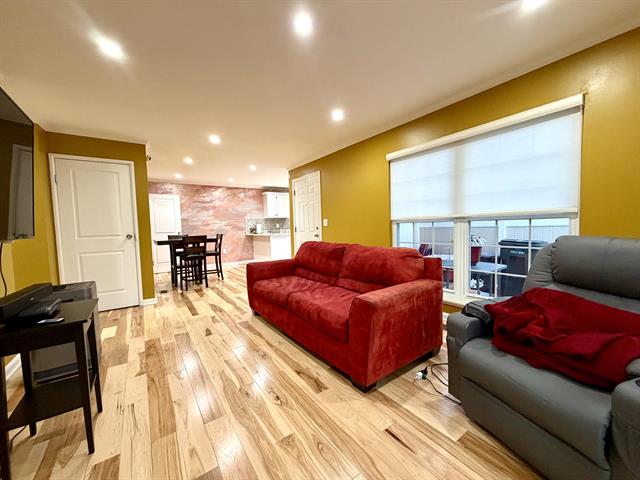 Builiding view nineteen for 22727 Renford, Novi, MI. 48375