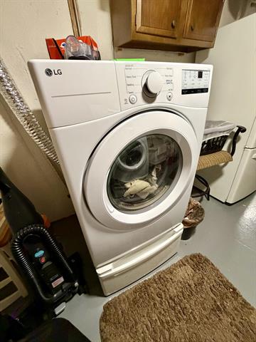 Builiding view thirty eight for 22727 Renford, Novi, MI. 48375