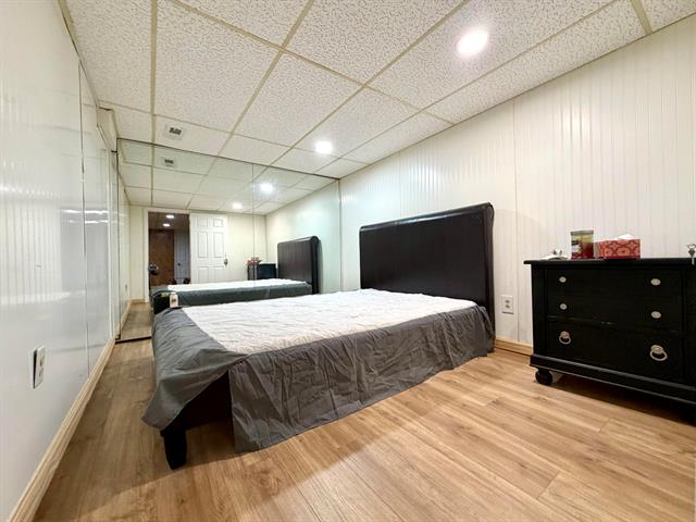 Builiding view thirty four for 22727 Renford, Novi, MI. 48375