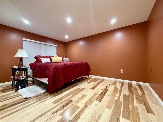 Builiding view twenty one for 22727 Renford, Novi, MI. 48375