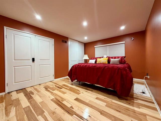 Builiding view twenty two for 22727 Renford, Novi, MI. 48375