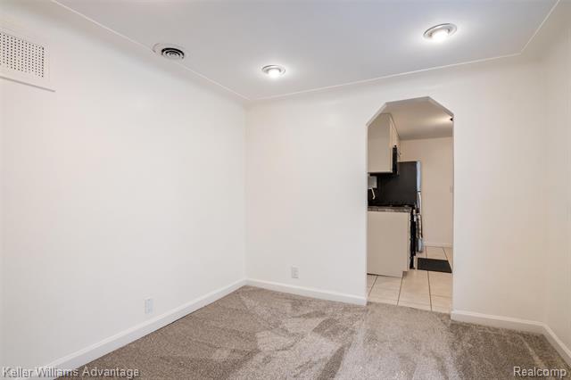 Builiding view six for 20406 Floral, Livonia, MI. 48152