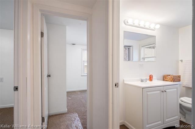 Builiding view thirteen for 20406 Floral, Livonia, MI. 48152