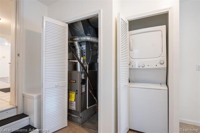 Builiding view twenty two for 20406 Floral, Livonia, MI. 48152