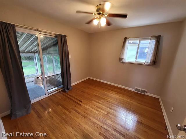 Builiding view eleven for 20548 Poinciana, Redford, MI. 48240