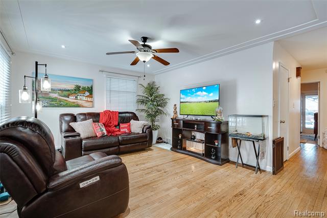 Builiding view four for 20548 Gaylord, Redford, MI. 48240