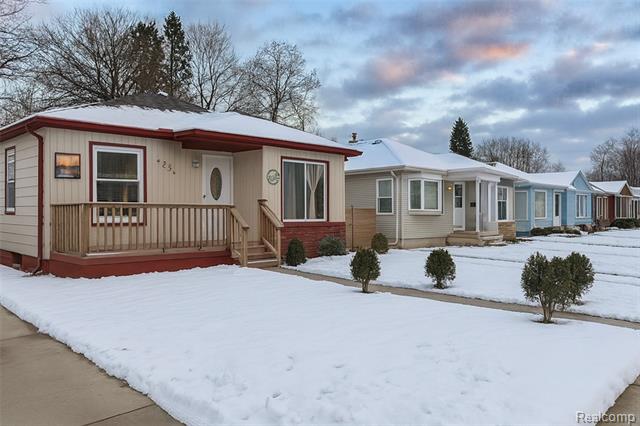 Builiding view three for 20548 Gaylord, Redford, MI. 48240