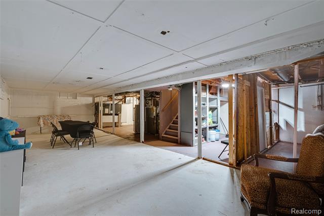 Builiding view twenty for 20548 Gaylord, Redford, MI. 48240